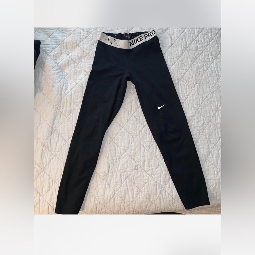 Nike  Navy Leggings with Bold Print - Picture 2 of 5